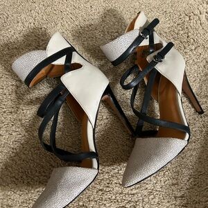 Rebecca Minkoff RAZ Ankle strap high heels dress pumps Size 8M Beige Black